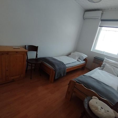 Var-Lak Apartman Balatonfůzfő エクステリア 写真