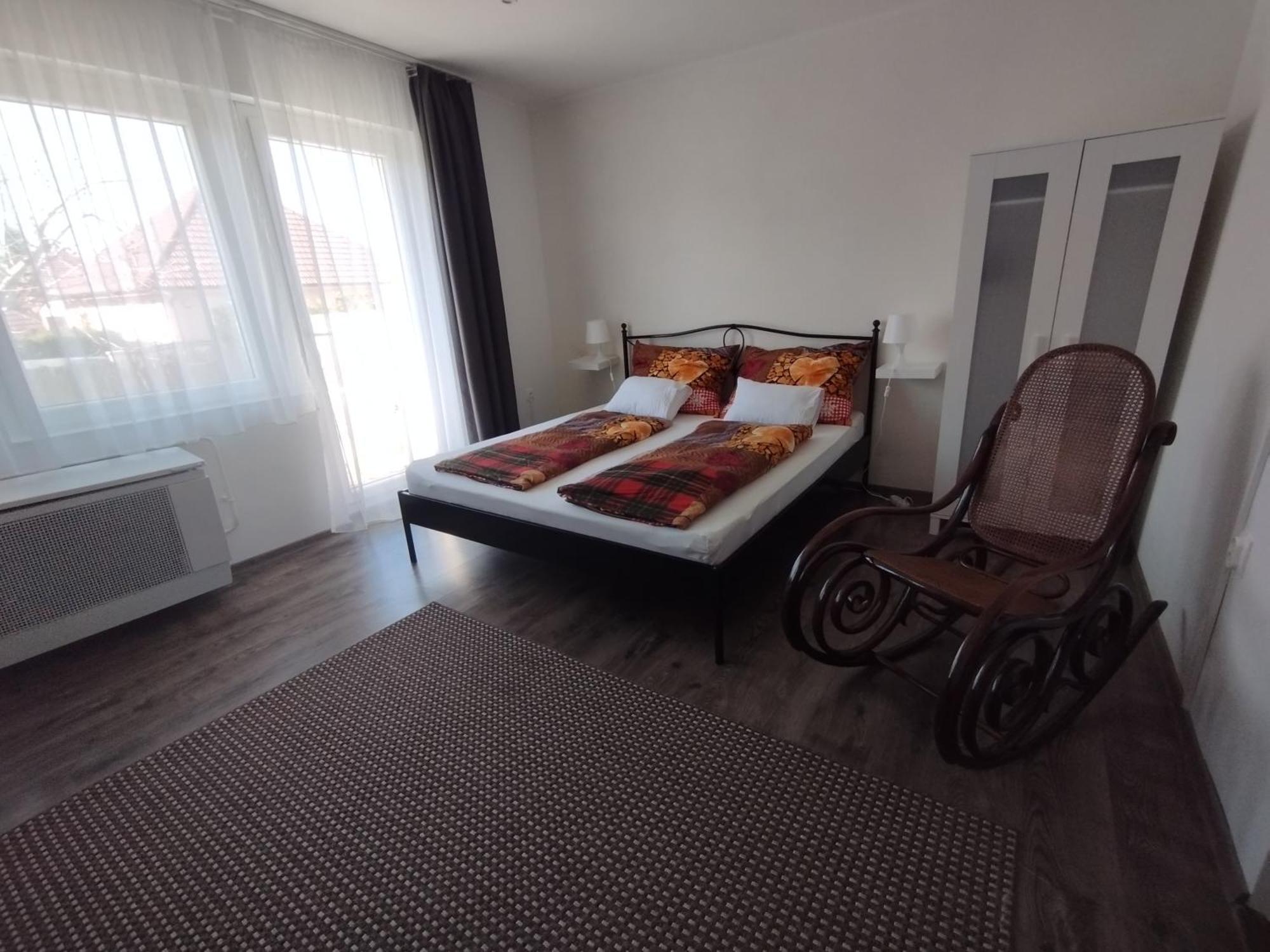 Var-Lak Apartman Balatonfůzfő エクステリア 写真